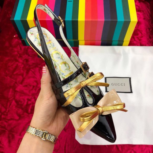 G*u*i-sandals-11