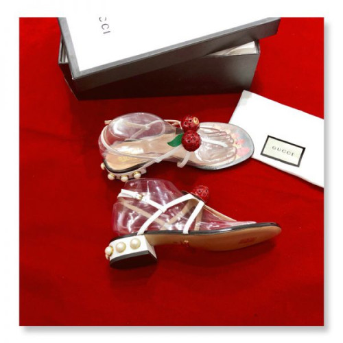 G*u*i-sandals-14