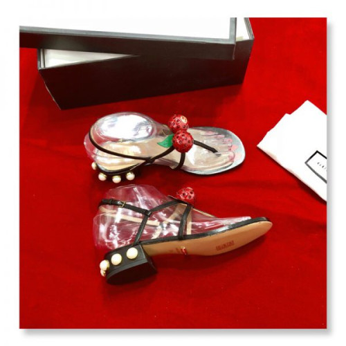 G*u*i-sandals-16