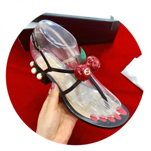 G*u*i-sandals-16
