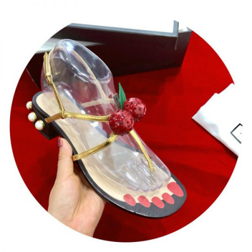 G*u*i-sandals-17