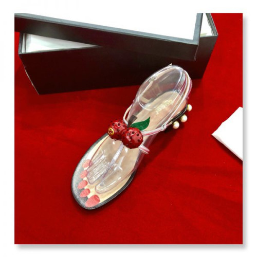 G*u*i-sandals-18