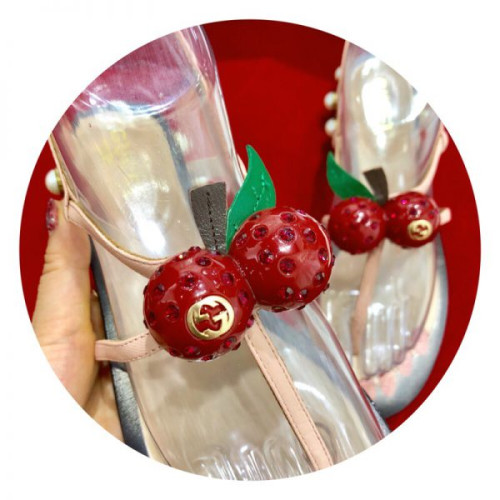 G*u*i-sandals-20