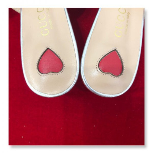 G*u*i-sandals-29
