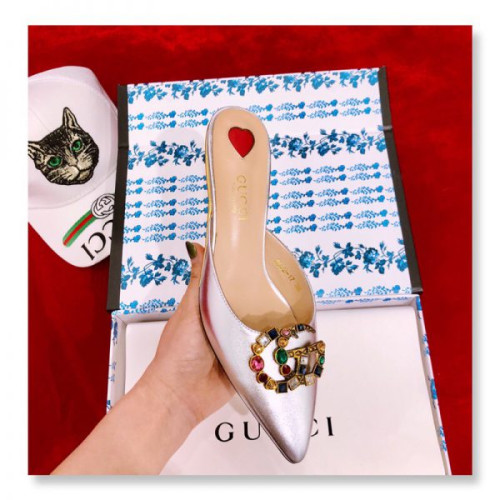 G*u*i-sandals-32