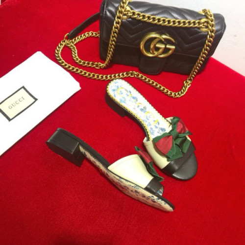 G*u*i-sandals-34