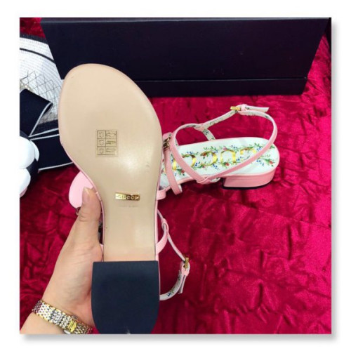 G*u*i-sandals-35