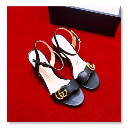 G*u*i-sandals-3