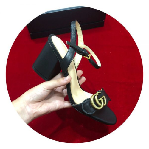 G*u*i-sandals-3