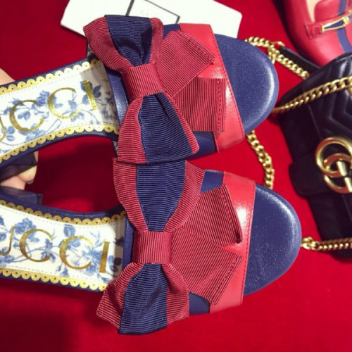 G*u*i-sandals-40