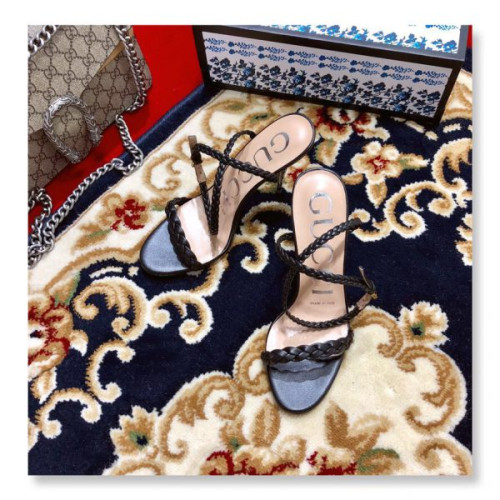 G*u*i-sandals-41