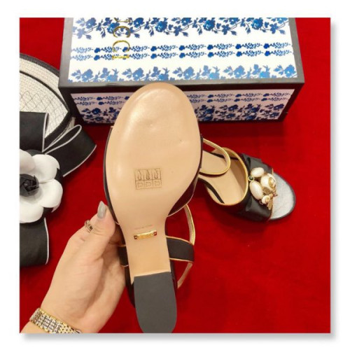 G*u*i-sandals-43