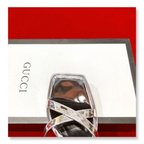 G*u*i-sandals-48