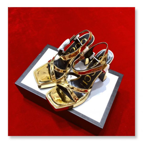 G*u*i-sandals-49
