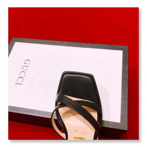G*u*i-sandals-50