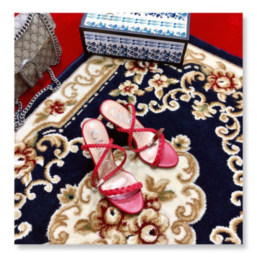 G*u*i-sandals-52