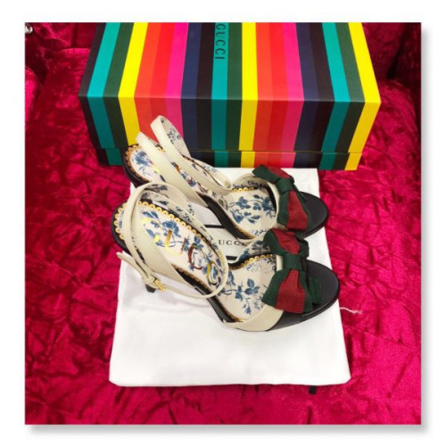 G*u*i-sandals-56