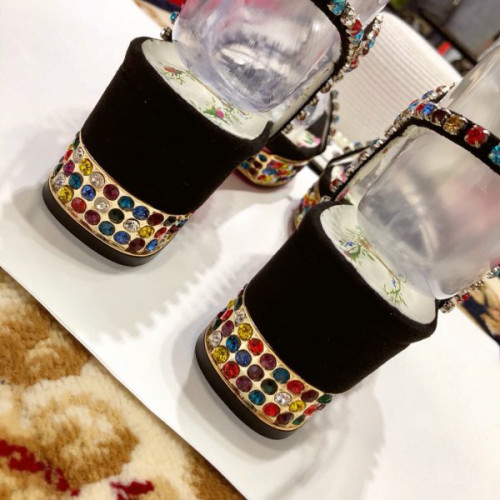 G*u*i-sandals-5