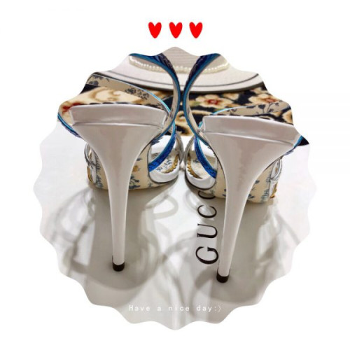 G*u*i-sandals-8