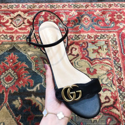 G*u*i-sandals-flat-2