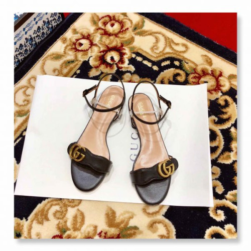 G*u*i-sandals-flat-2