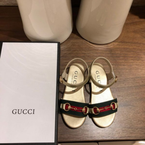 G*u*i-shoes-56-5-4