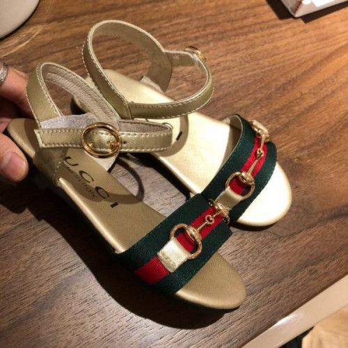 G*u*i-shoes-56-5-4