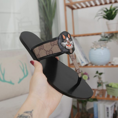 G*u*i-slipper-40