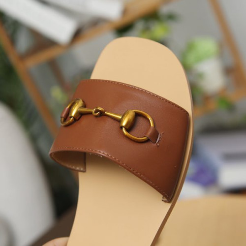 G*u*i-slipper-44