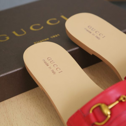 G*u*i-slipper-49