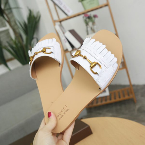 G*u*i-slipper-50