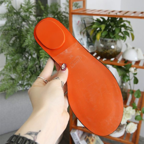 G*u*i-slipper-6