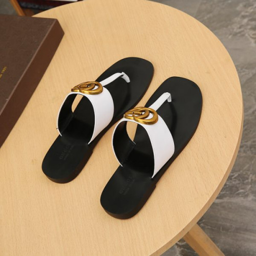 G*u*i-slipper-men-3