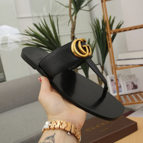 G*u*i-slipper-men