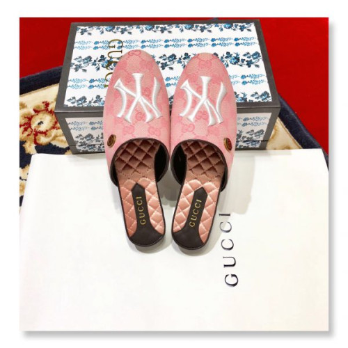 G*u*i-slippers-3