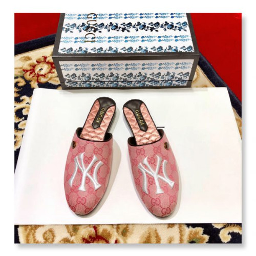 G*u*i-slippers-3