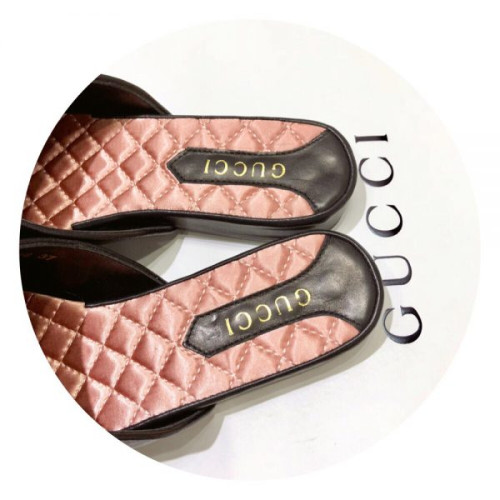 G*u*i-slippers