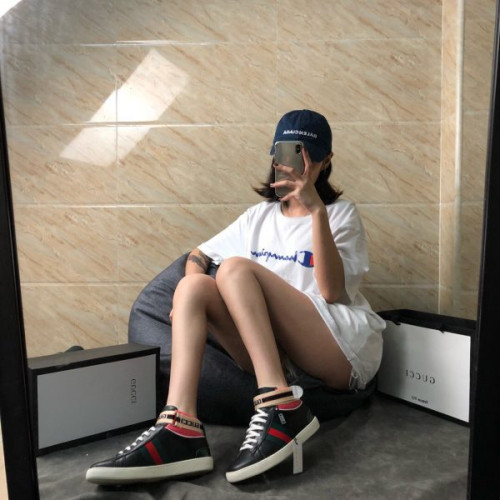 G*u*i-sneaker-2
