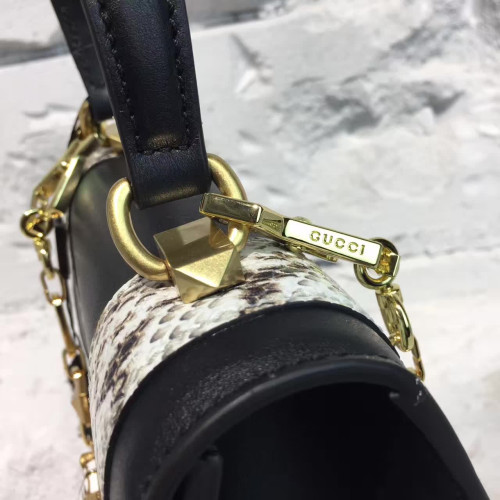 G*u*i-tote