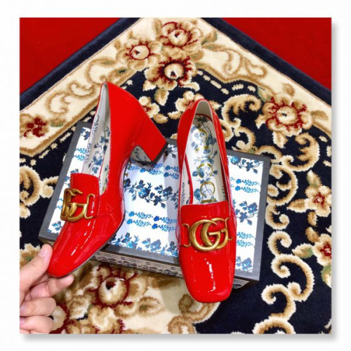 G*u*i-velvet-pump-4