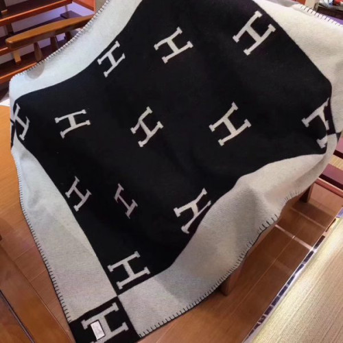 H**mes-blanket-5
