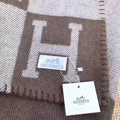 H**mes-blanket-6