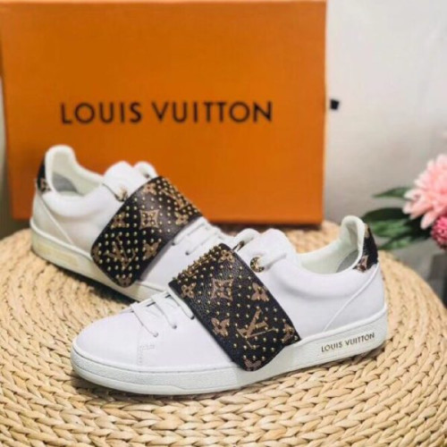 is-V*t0n-shoes-154-2-5-5-2