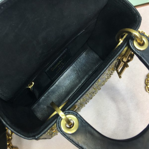 lady-D*or-fw18-2