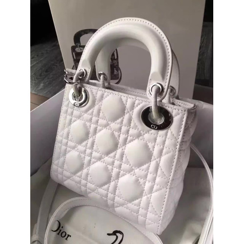 lady-D*or-mini-3