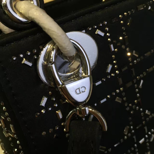 lady-D*or-replica-bag-4