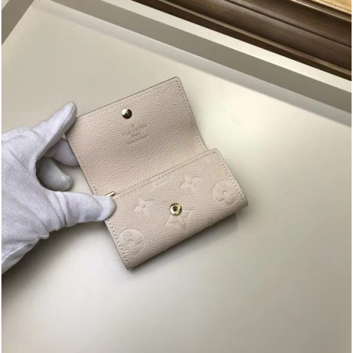 l0*is-V*t0n-6-key-holder-4
