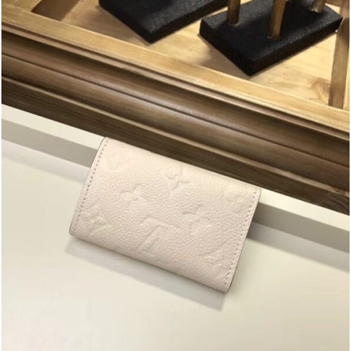 l0*is-V*t0n-6-key-holder-4