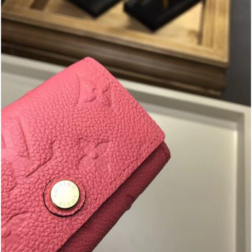 l0*is-V*t0n-6-key-holder-6