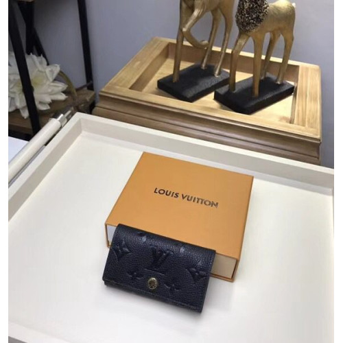 l0*is-V*t0n-6-key-holder-9